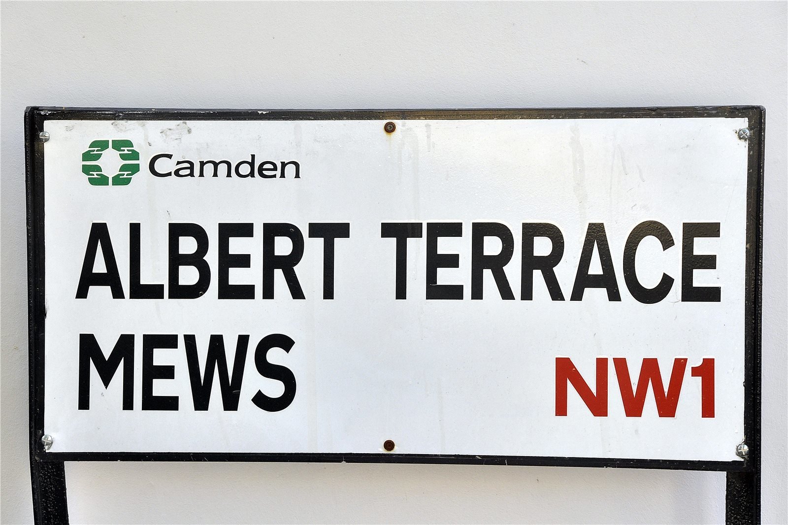 Albert Terrace Mews, Regents Park, London, NW1-5