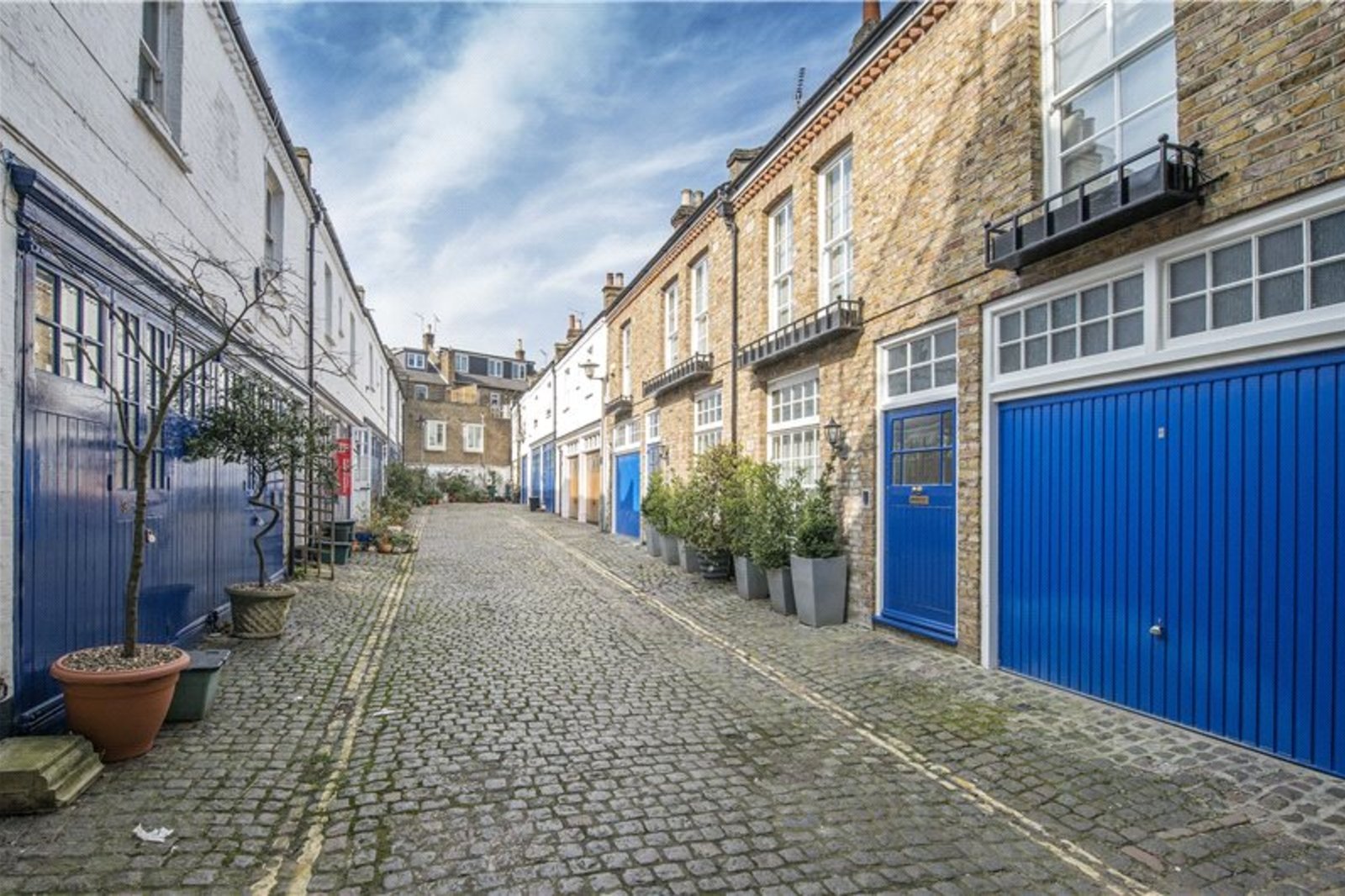 Baynes Mews, Belsize Park, Hampstead, London, NW3 Lurot Brand