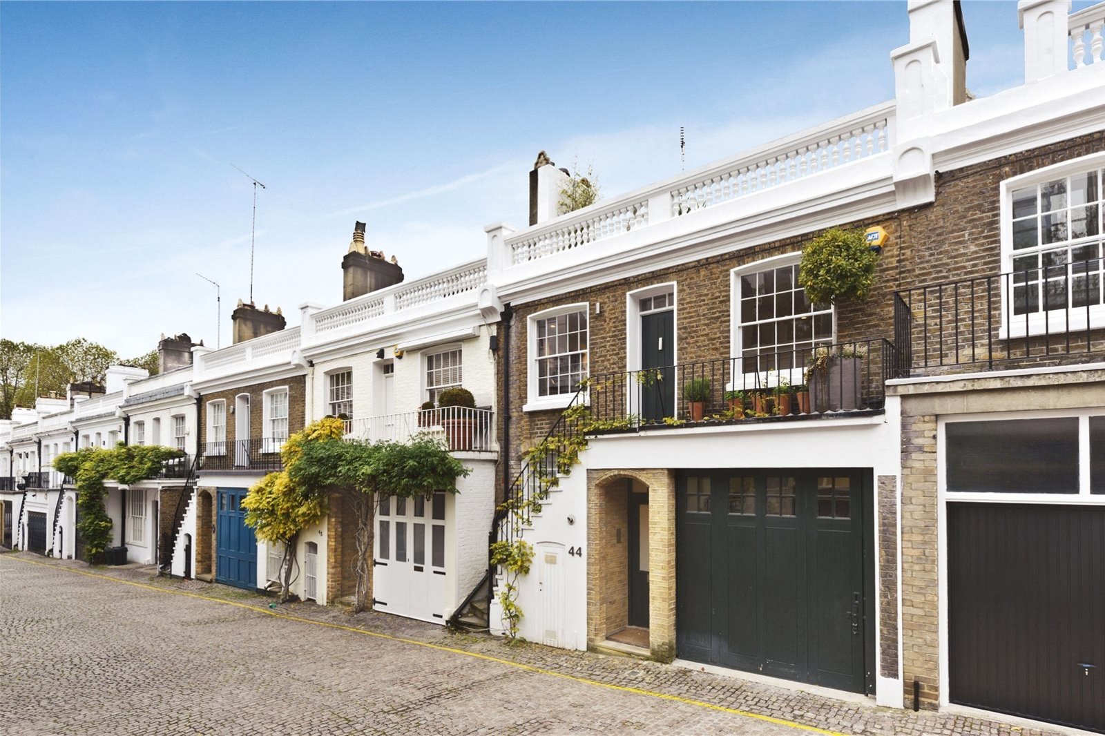 Holland Park Mews, Holland Park, London, W11 Lurot Brand