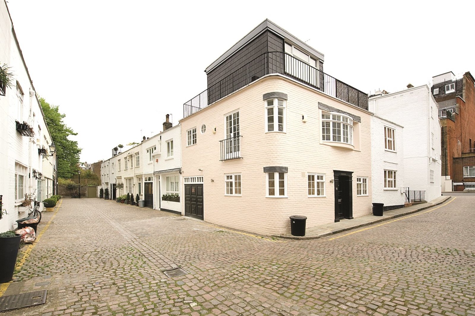 Victoria Grove Mews, Notting Hill, London, W2 Lurot Brand