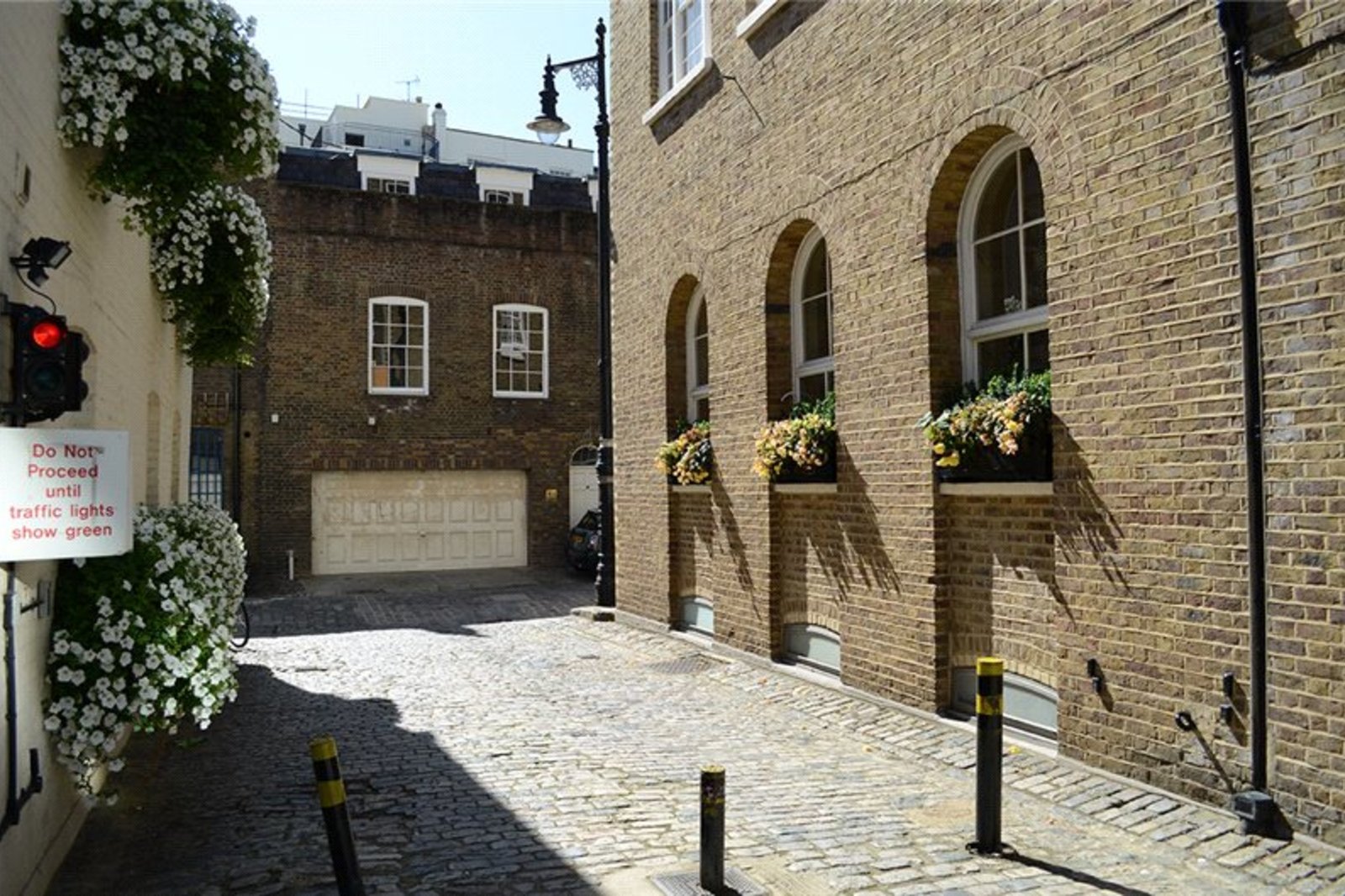 Wilton Row Mews, Belgravia, Westminster, London, SW1X Lurot Brand