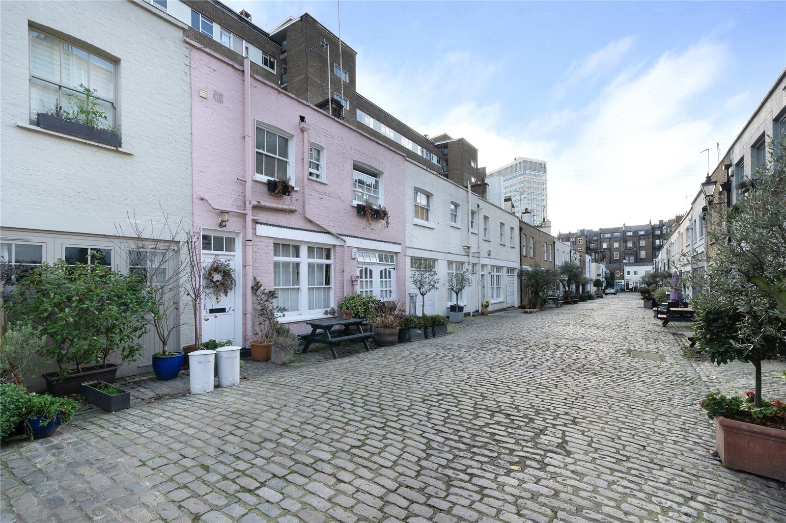 3 bedroom mews Let in Bathurst Mews, London, W2 Lurot Brand