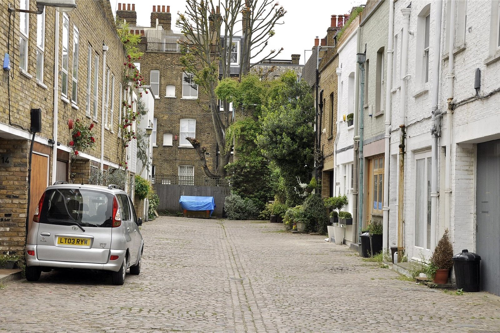 Elizabeth Mews, Belsize Park, London, NW3 | Lurot Brand