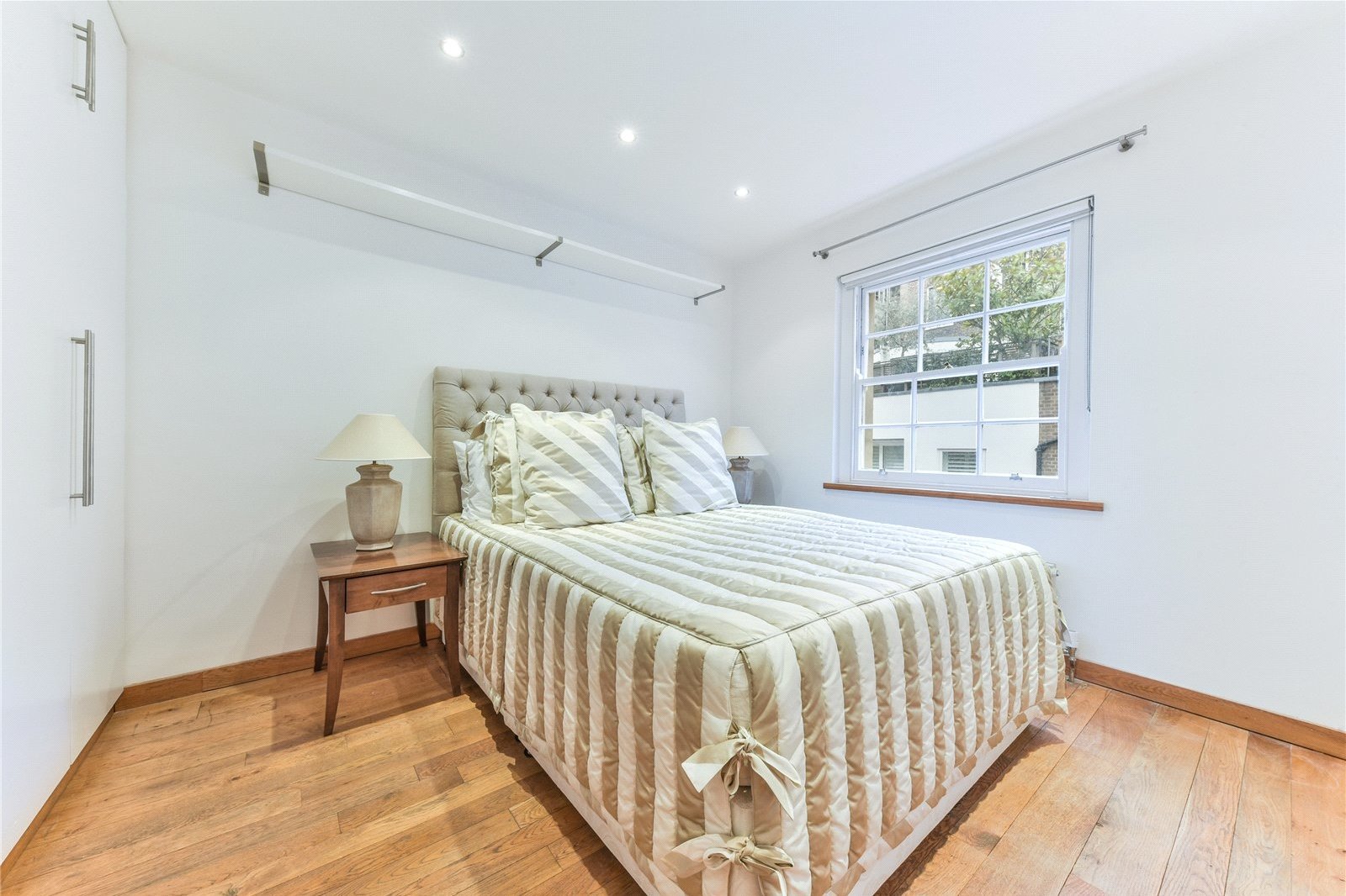 2 bedroom mews in Montagu Mews West, Marylebone, London, W1H Lurot Brand