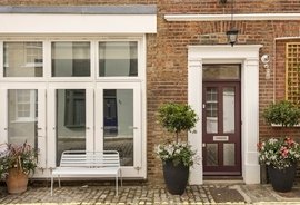 Mews House for sale in Princes Mews, London