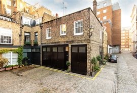 Mews Property for sale in Queen's Gate Place Mews, South Kensington