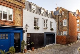 Mews House for sale in Wimpole Mews, London