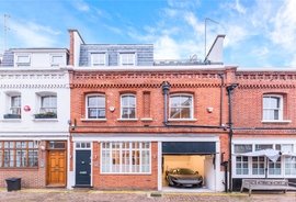 Mews House to rent in Adam & Eve Mews, London