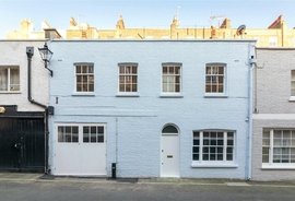 Mews House to rent in Bryanston Mews West, London