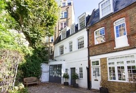 Mews House to rent in Hesper Mews, Earls Court