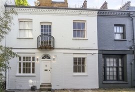 Mews House to rent in Ovington Mews, Chelsea