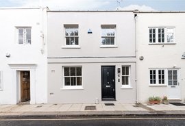 Mews House to rent in Queensdale Walk, Notting Hill