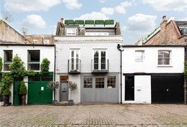Mews House to rent in St. Lukes Mews, London