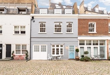 House to rent in Princes Mews, W2