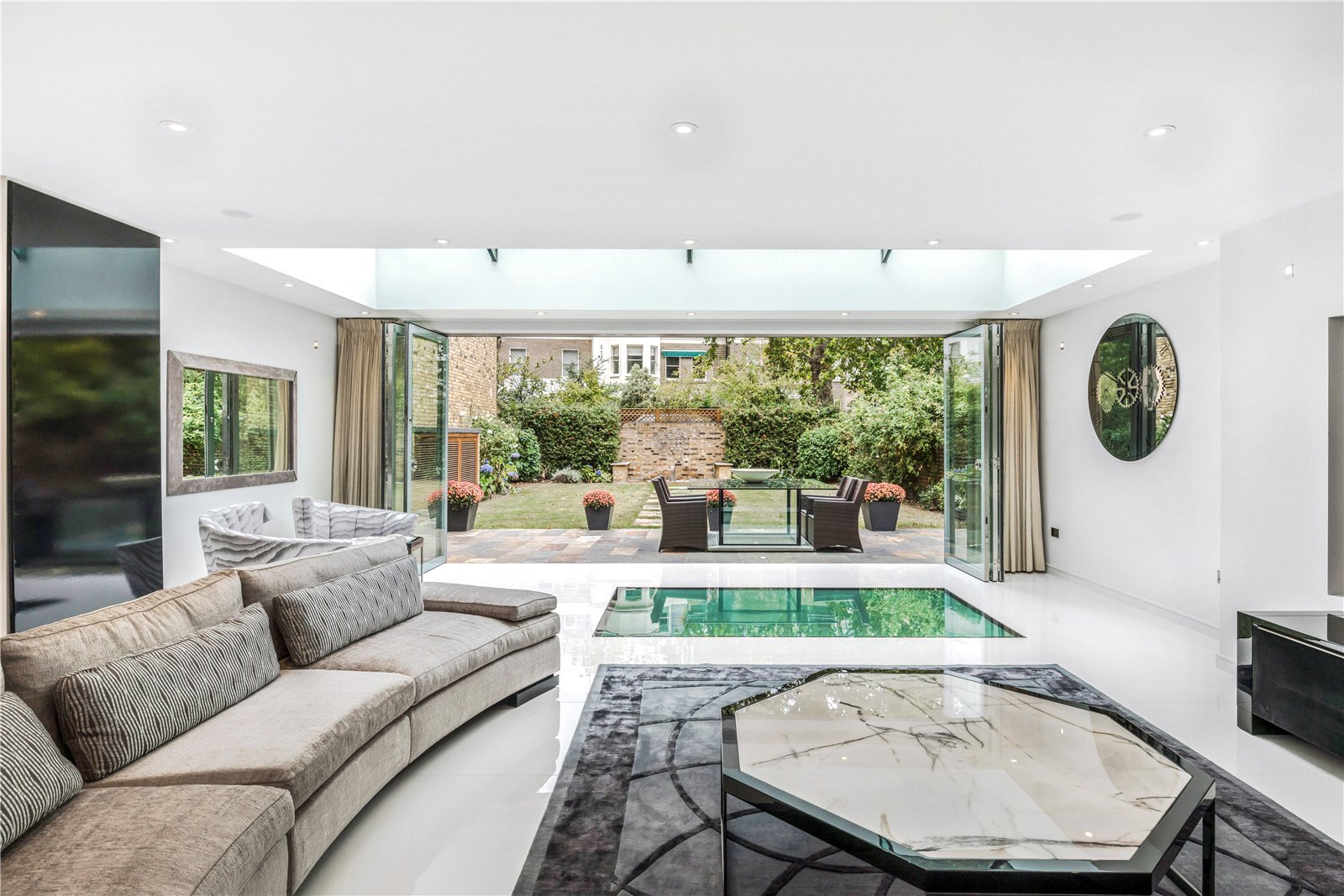 4 bedroom mews in Leinster Mews, London, W2 Lurot Brand