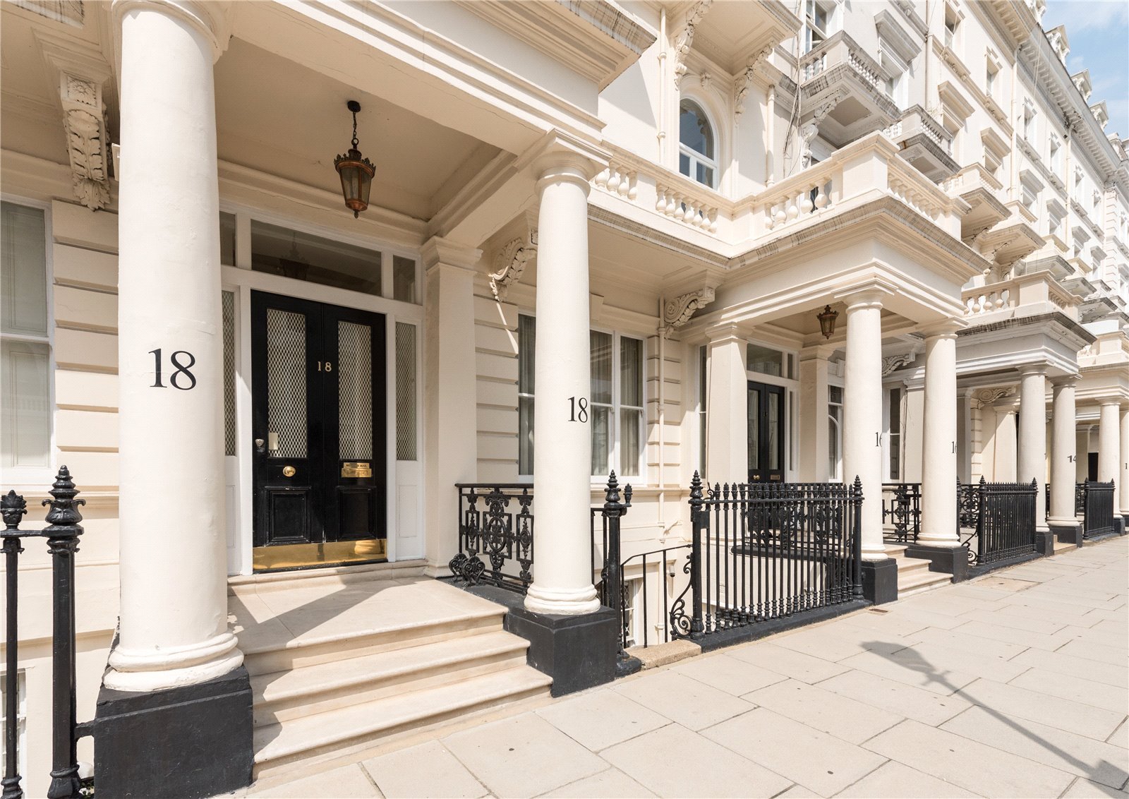 2 bedroom flat for sale in london