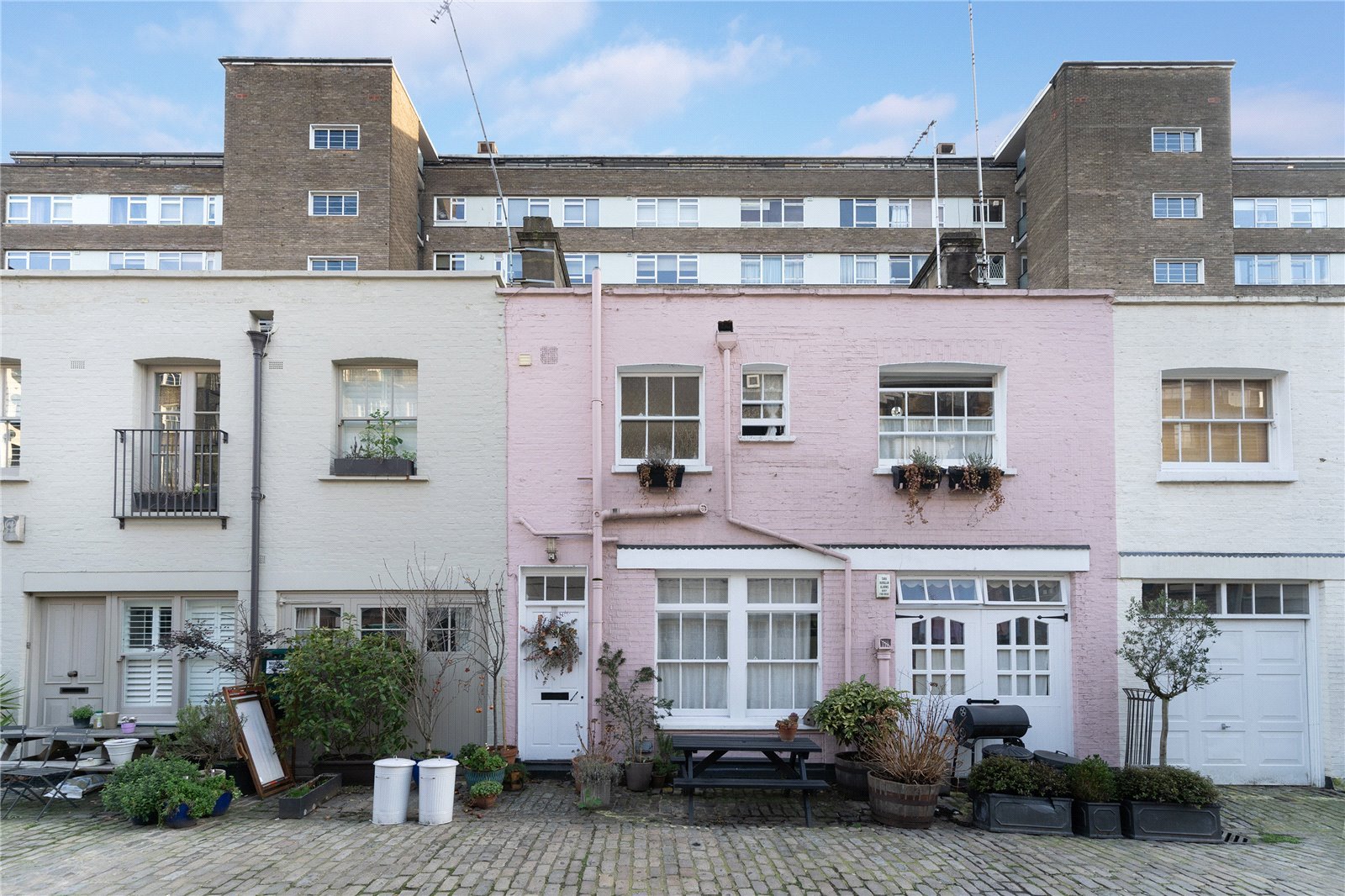 3 bedroom mews Let in Bathurst Mews, London, W2 Lurot Brand