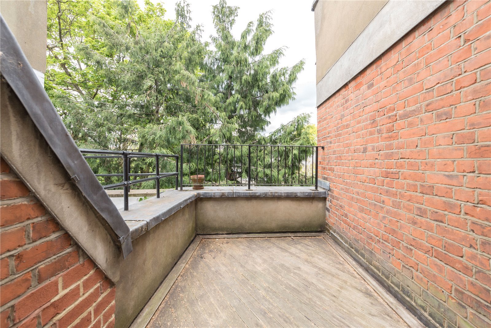 2 bedroom flat to rent in Hyde Park Place, Hyde Park Estate, London, W2